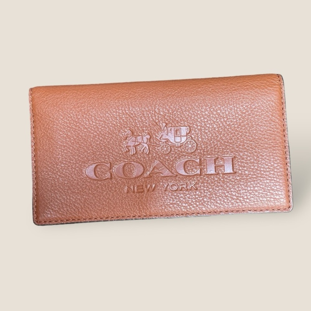 COACH 🪢 NWOT, CHESTNUT LEATHER CHECKBOOK